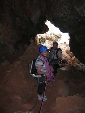 w9Régine&Gaby dans la Grotte de Sormiou